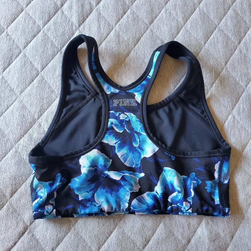 ⭐4/$20 VS PINK Ultimate‎ Unlined Sport Bra Small